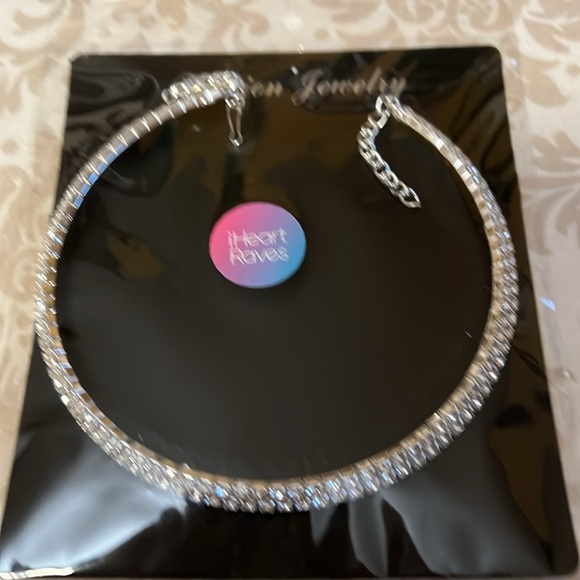 New Bling Necklace - Picture 2 of 6